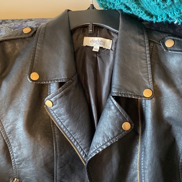 Black leather jacket - Picture 2 of 3